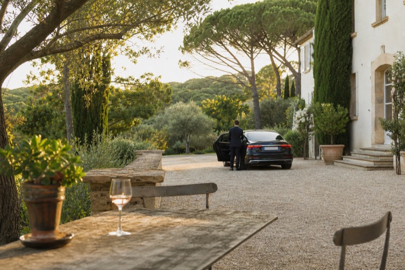 Private Luxury Full-Day, Chauffeur-Guide